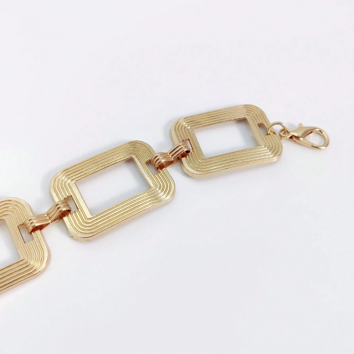 Classic Chain belt